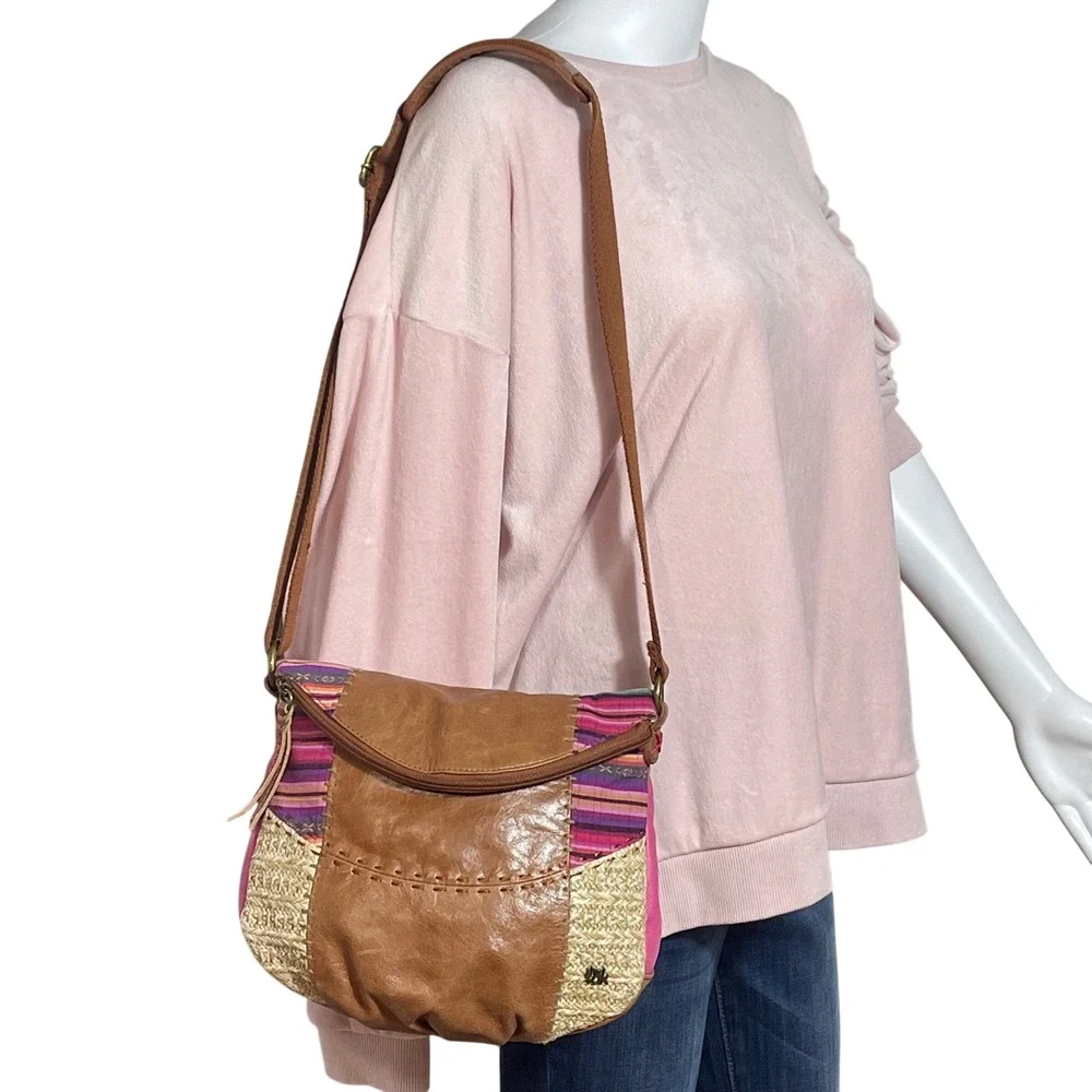The Sak Leather Straw Patchwork Boho Bag Brown Pink Shoulder Purse Crossbody